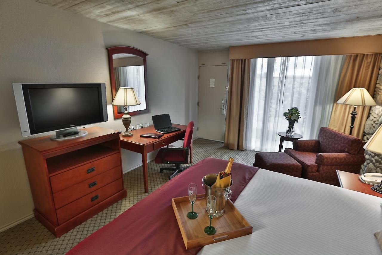 Cherokee Casino Resort 4*