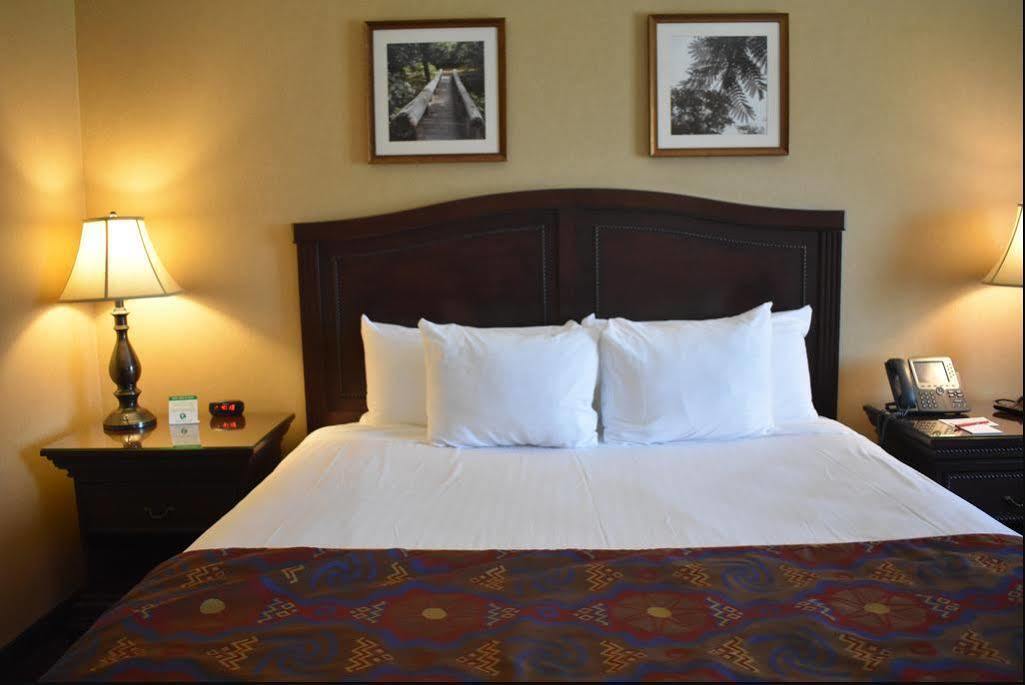 Resort Cherokee Casino 4*